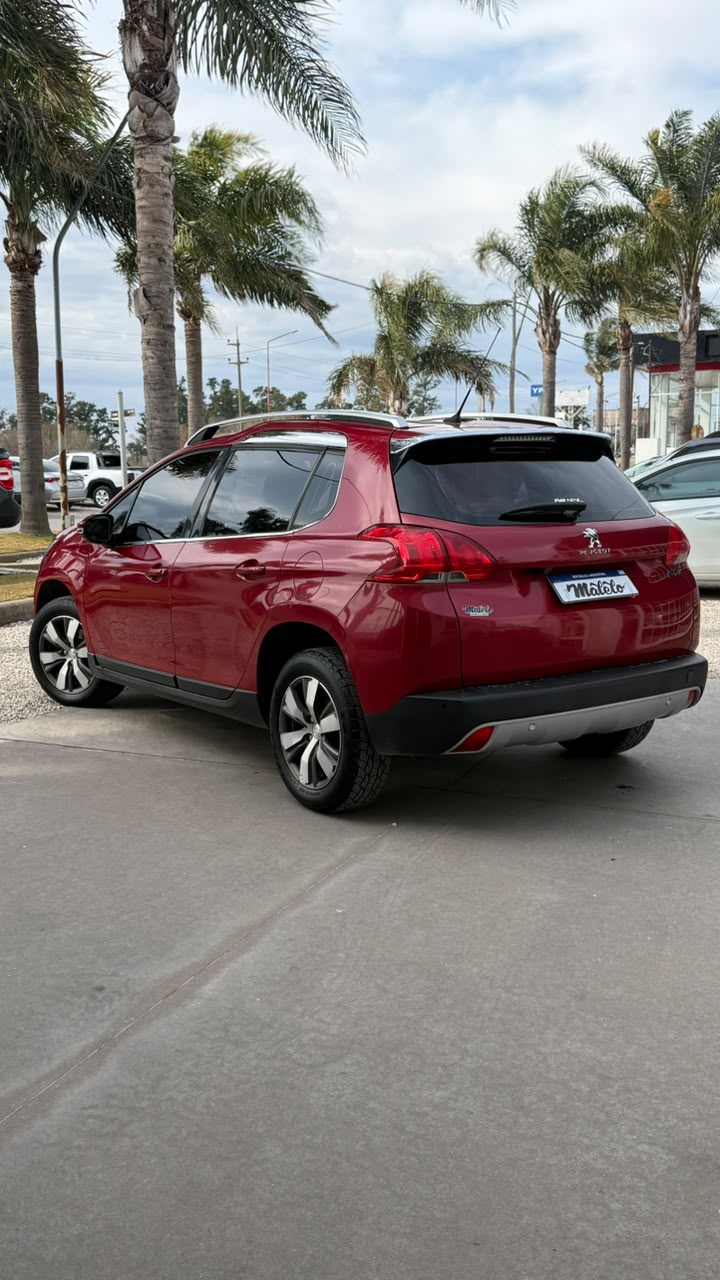 PEUGEOT - 2008 FELINE 1.6  - MANUAL  - 2017